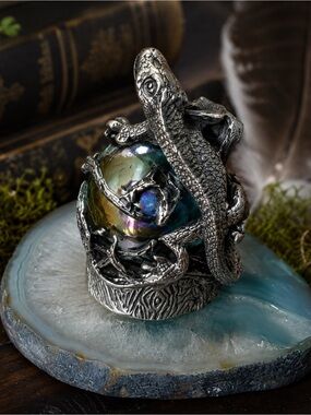 Pewter Lizard Figurine on Green Agate Slice Crystal Ball Fantasy Decor